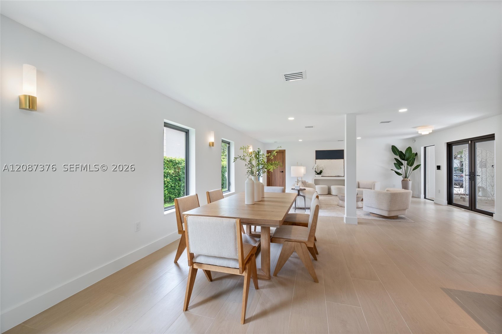 1320 Alhambra Cir #0, Coral Gables FL 33134