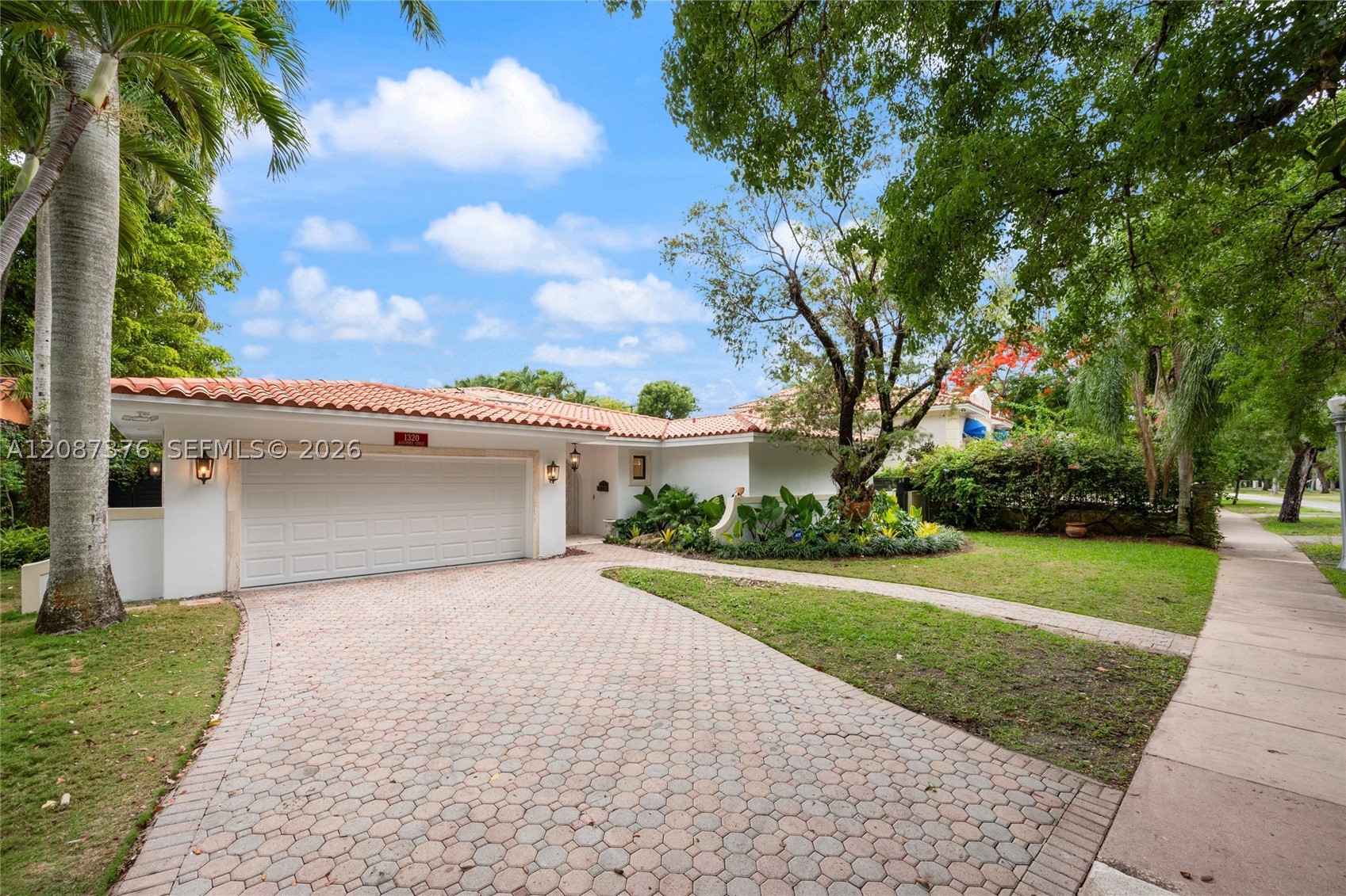1320 Alhambra Cir #0, Coral Gables FL 33134