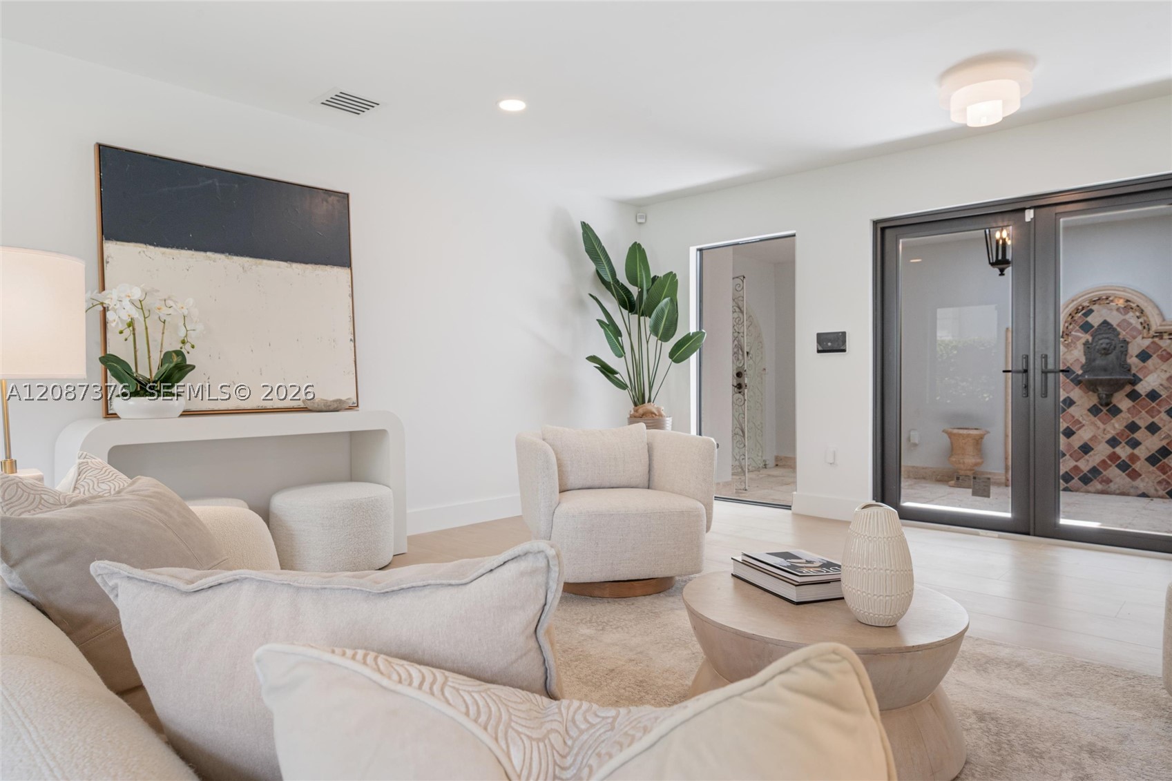 1320 Alhambra Cir #0, Coral Gables FL 33134