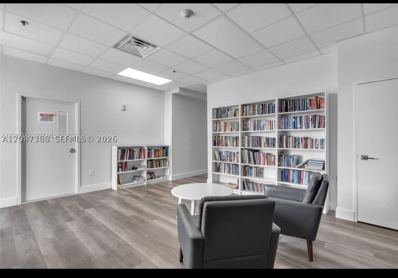 3701 N Country Club Dr #1807, Aventura FL 33180