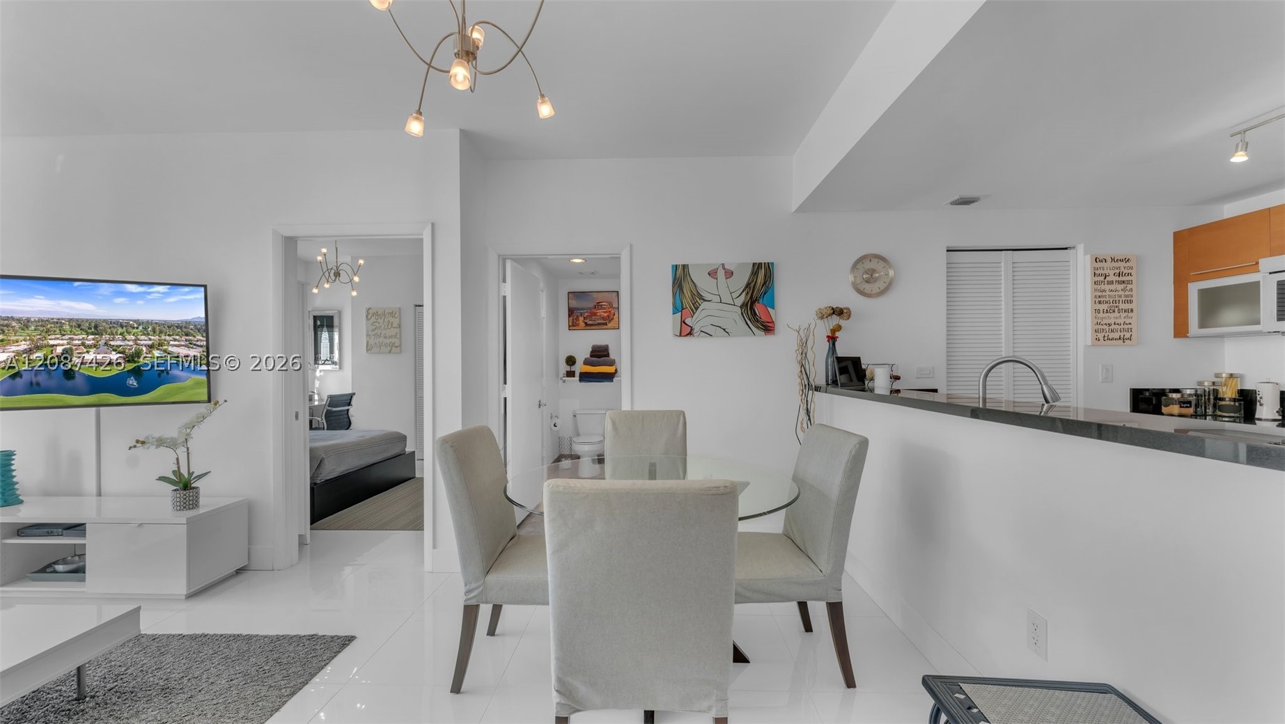 253 NE 2nd St #1910, Miami FL 33132