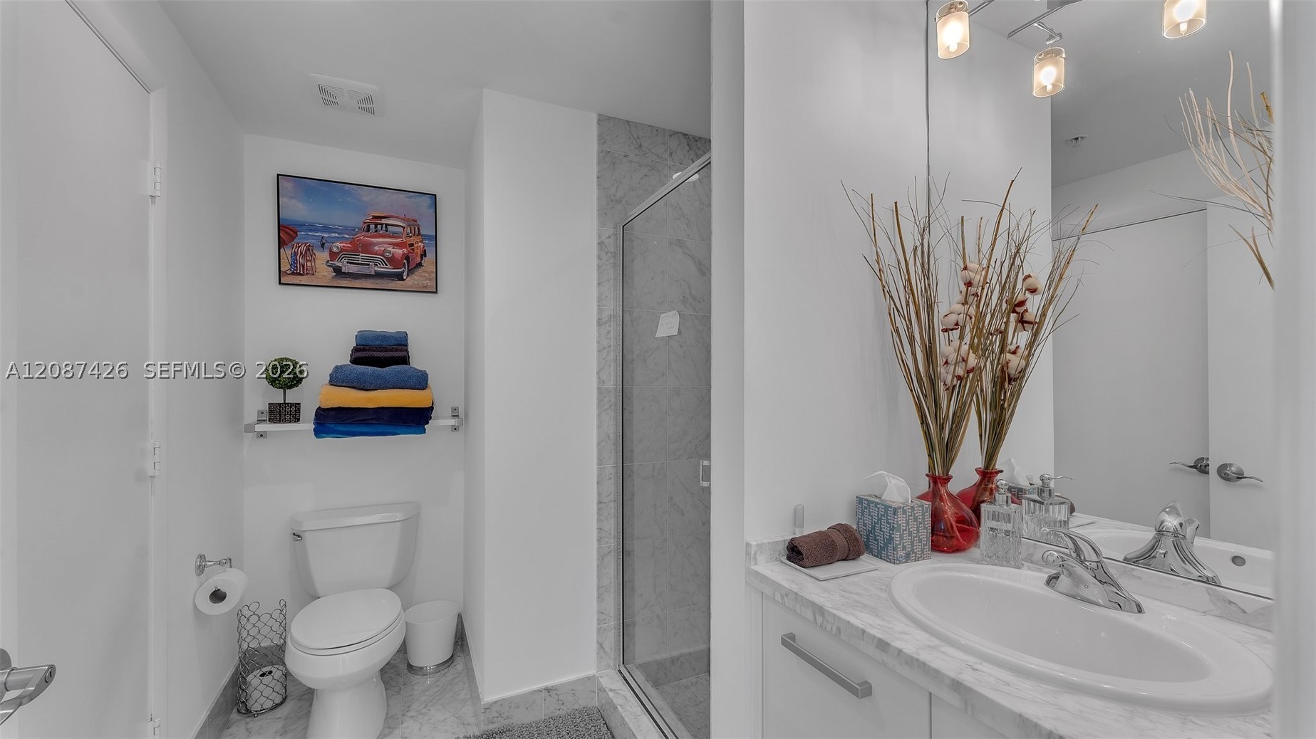 253 NE 2nd St #1910, Miami FL 33132