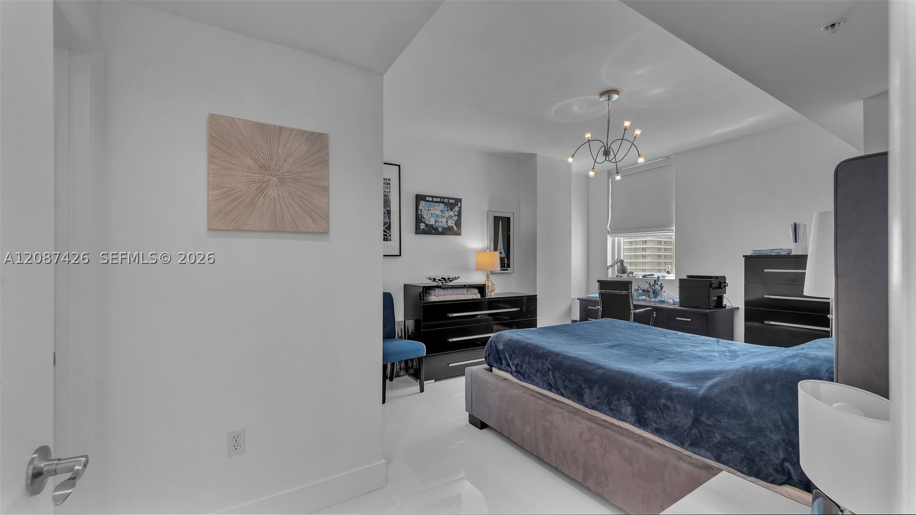 253 NE 2nd St #1910, Miami FL 33132