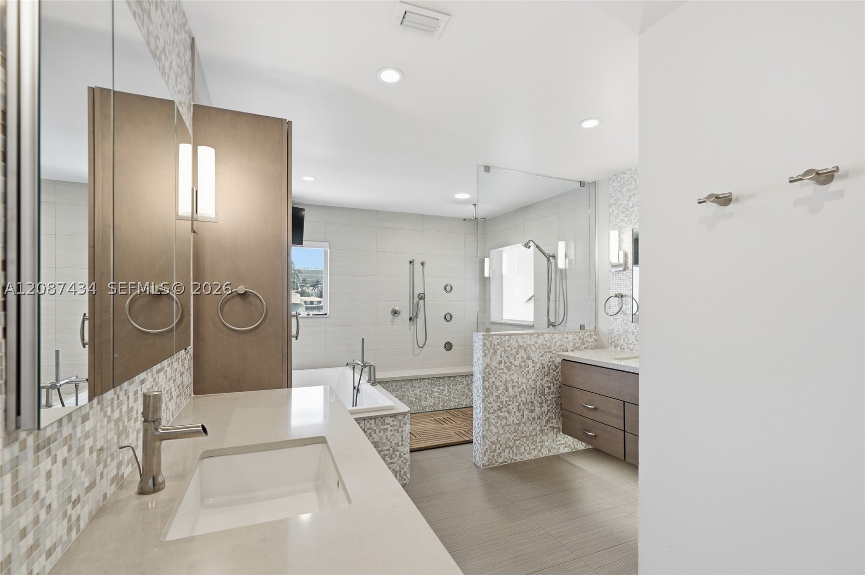 3360 NE 165th St, North Miami Beach FL 33160