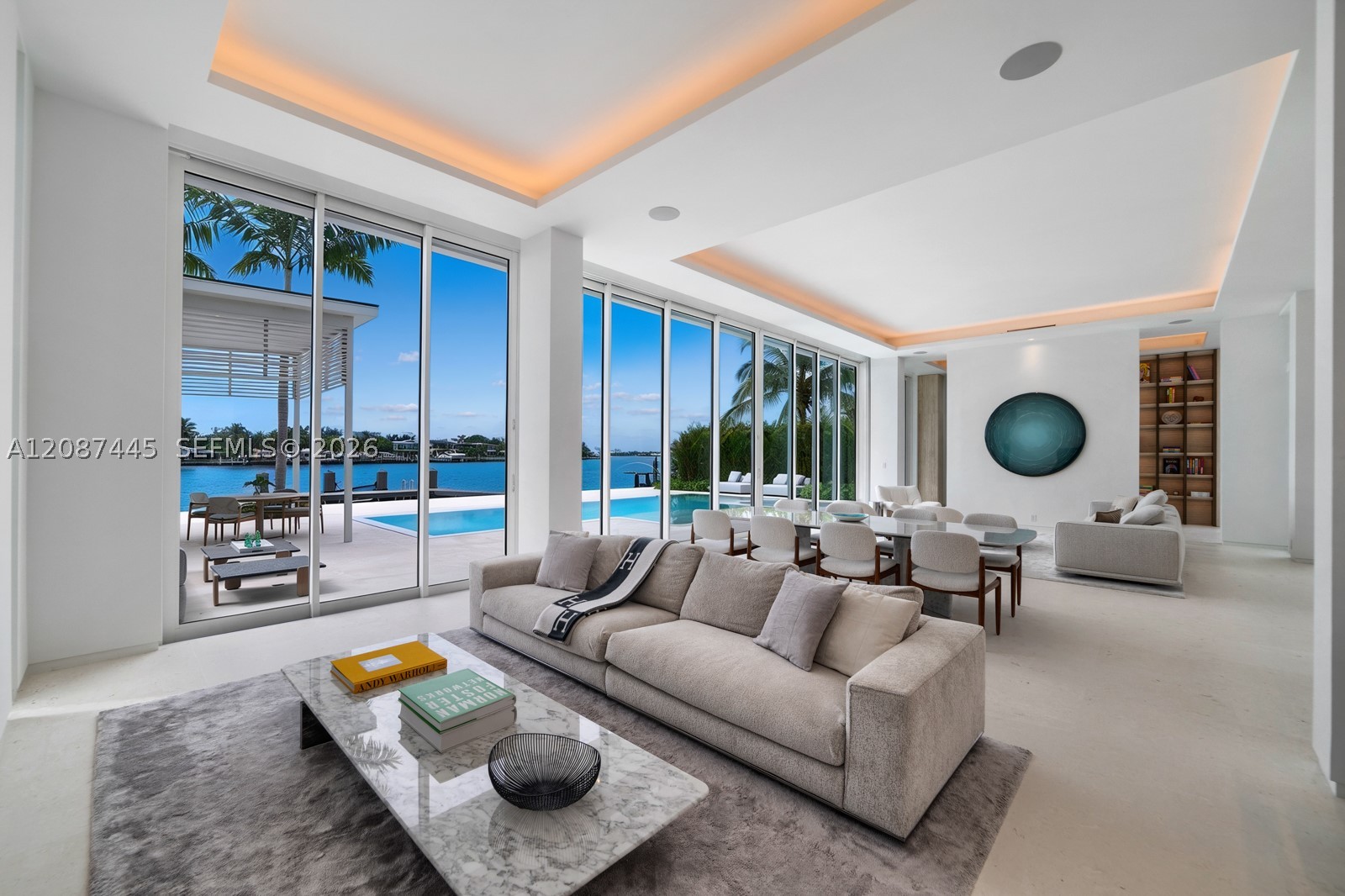 1844 Daytonia Rd, Miami Beach FL 33141