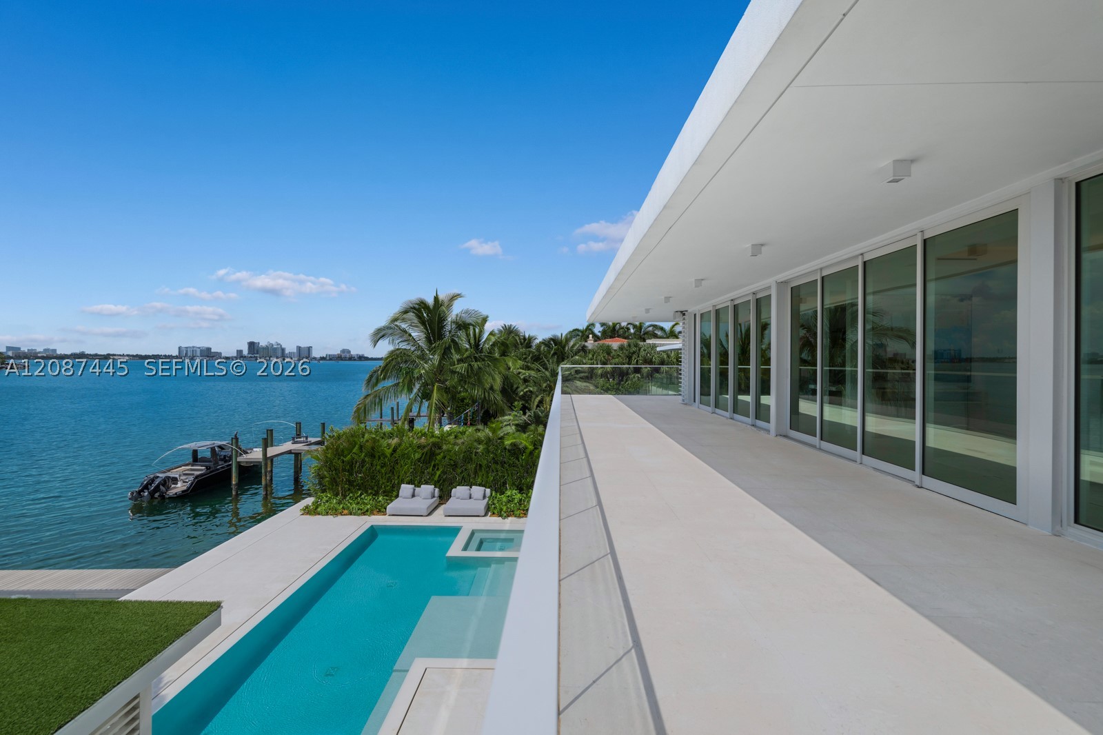 1844 Daytonia Rd, Miami Beach FL 33141