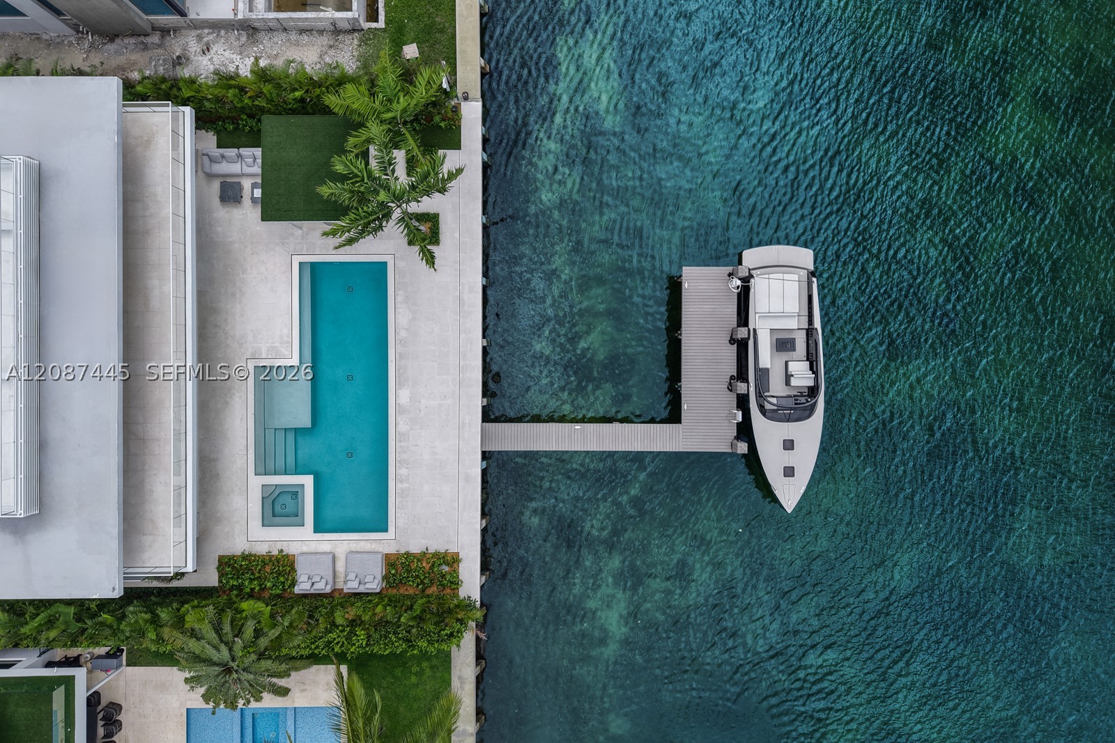 1844 Daytonia Rd, Miami Beach FL 33141