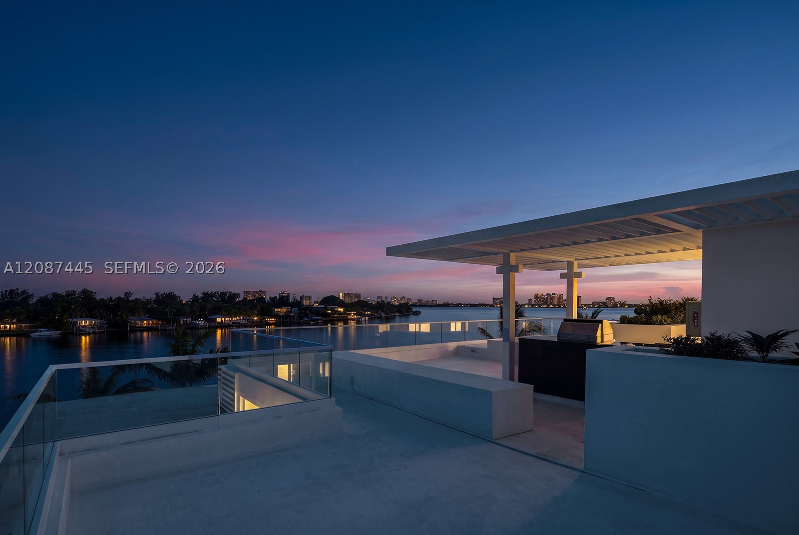1844 Daytonia Rd, Miami Beach FL 33141