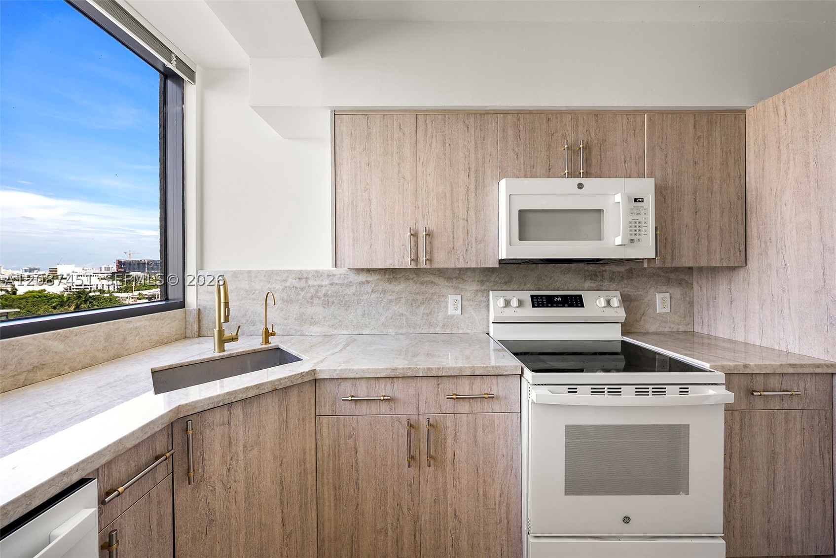 1330 West Ave #811, Miami Beach FL 33139