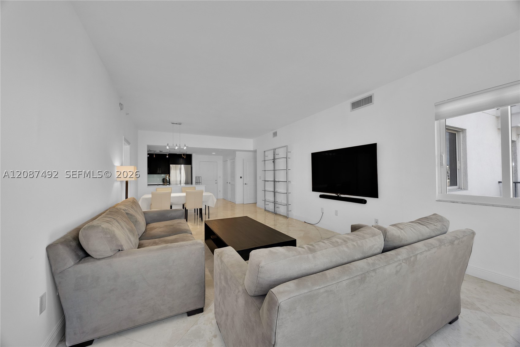 10 Aragon Ave #810, Coral Gables FL 33134
