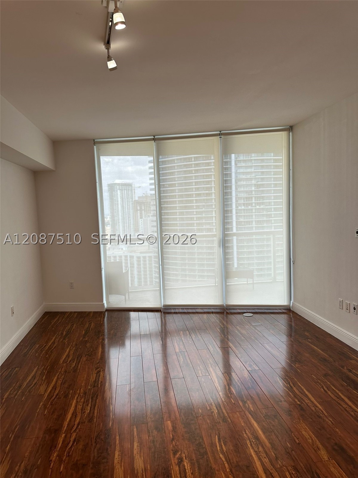 465 Brickell Ave #3404, Miami FL 33131