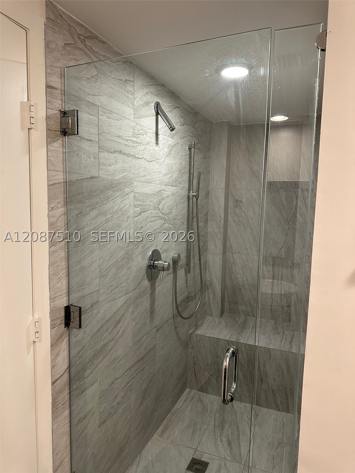 465 Brickell Ave #3404, Miami FL 33131