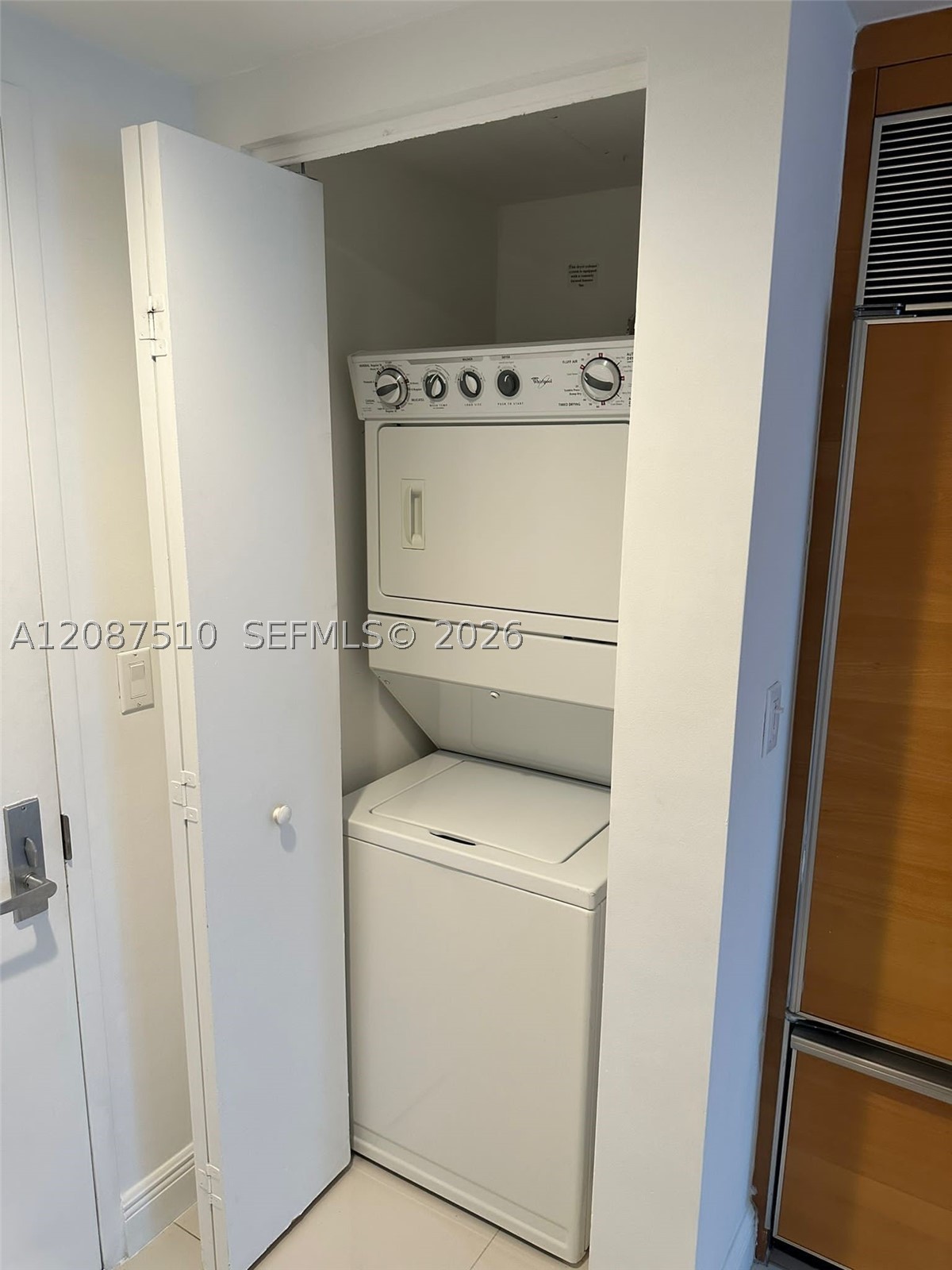 465 Brickell Ave #3404, Miami FL 33131