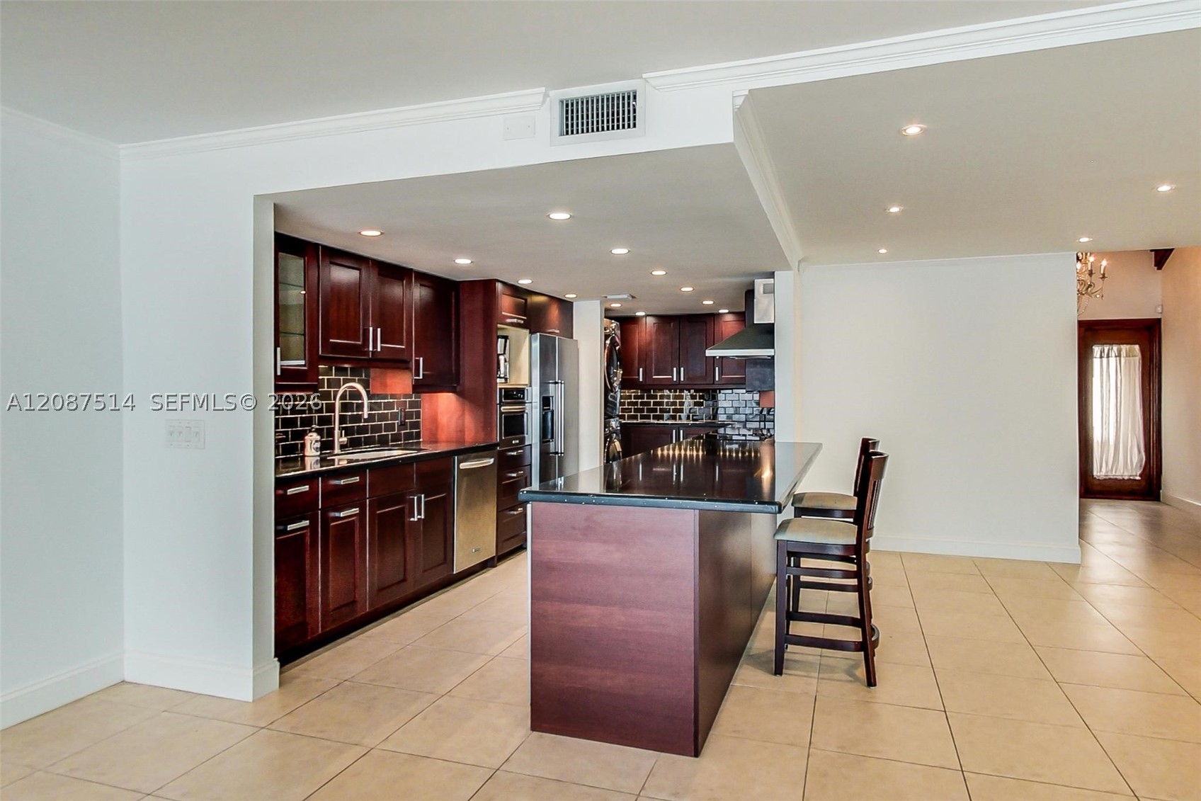 8613 SW 79th Pl, Miami FL 33143