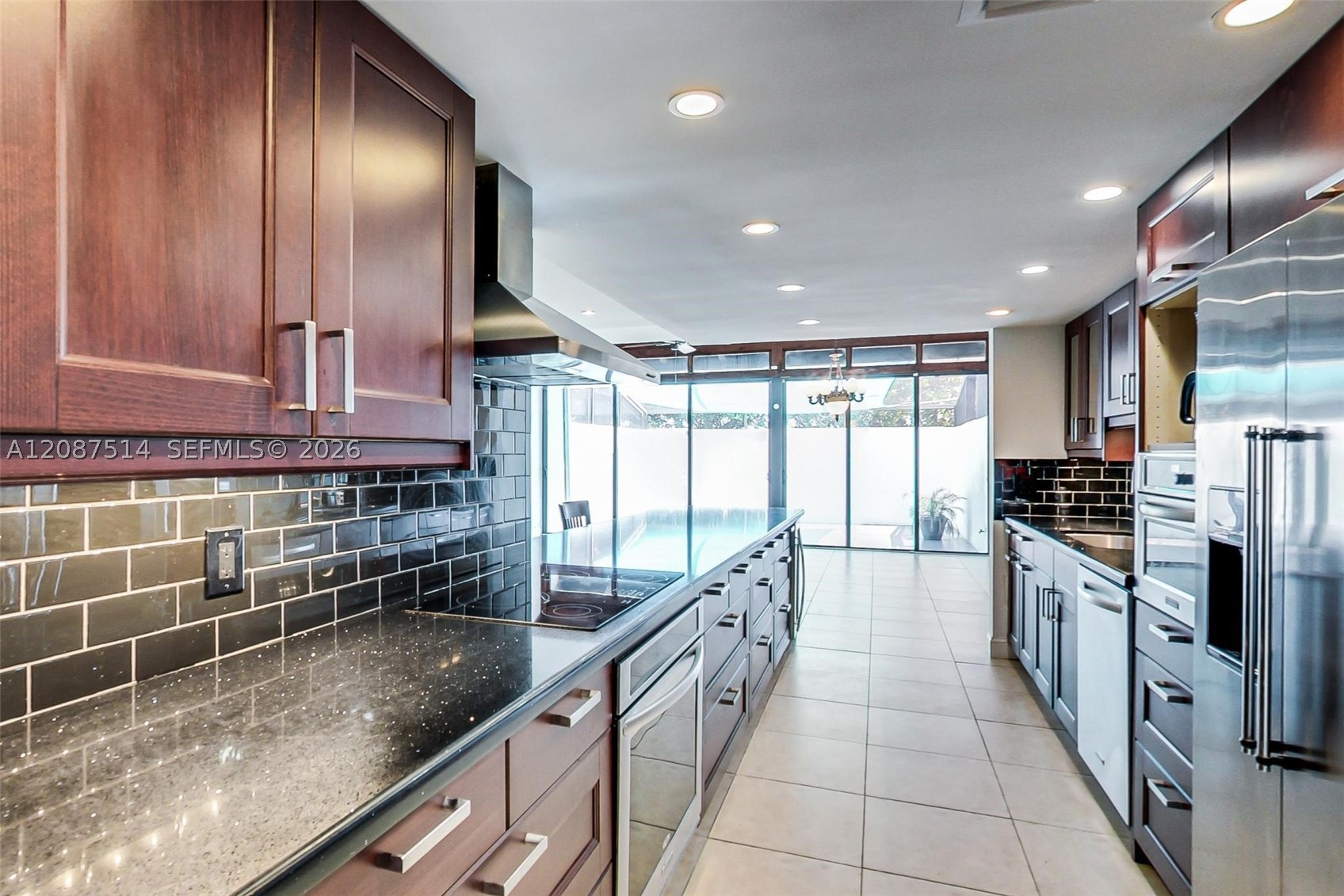 8613 SW 79th Pl, Miami FL 33143