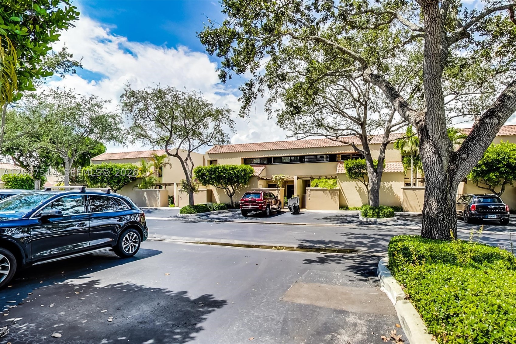 8613 SW 79th Pl, Miami FL 33143