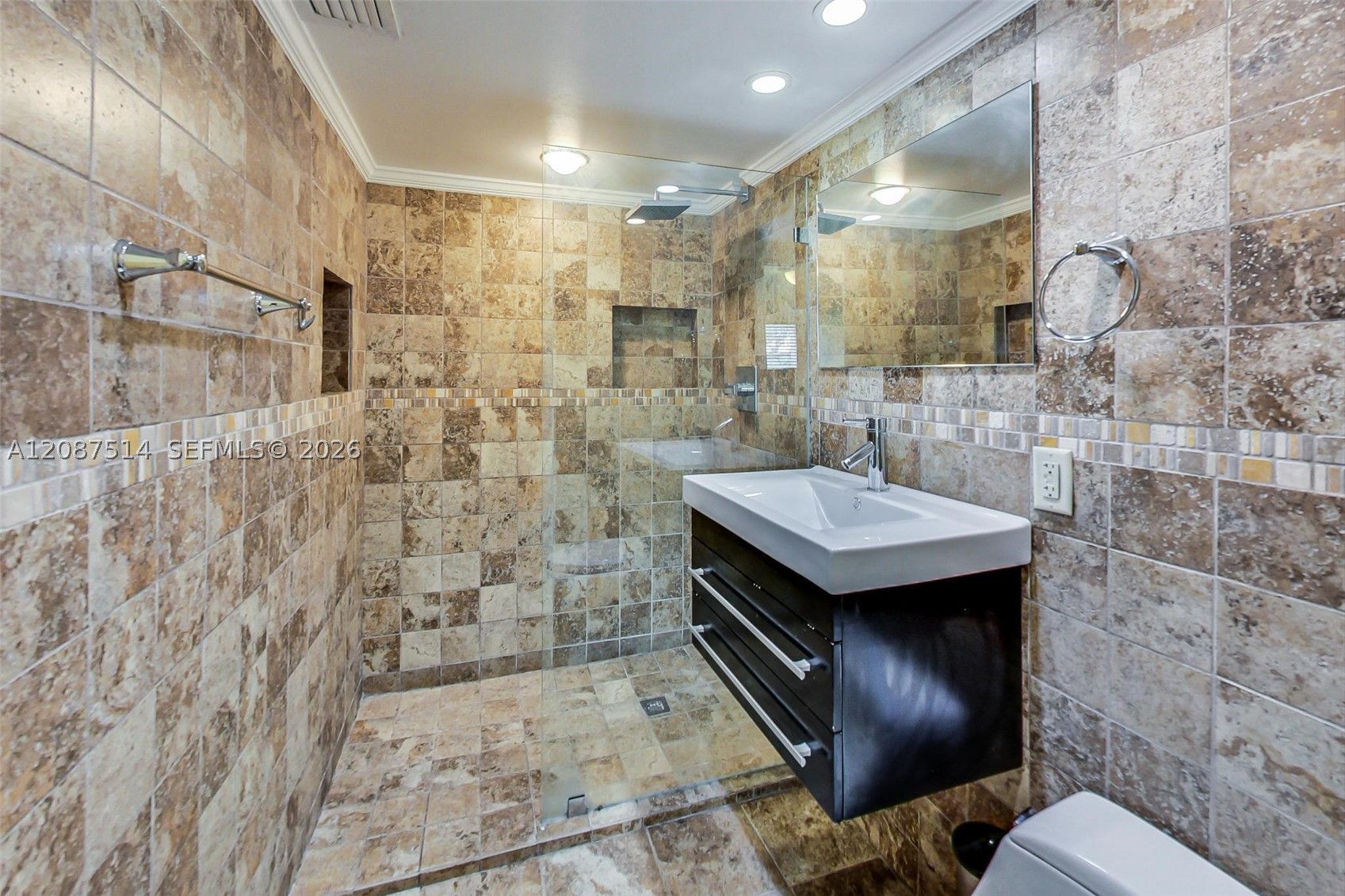 8613 SW 79th Pl, Miami FL 33143