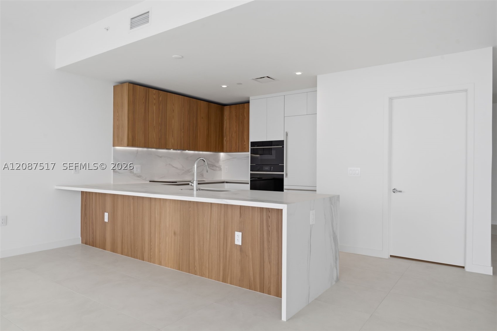 1400 BISCAYNE BLVD #4604C, Miami FL 33132
