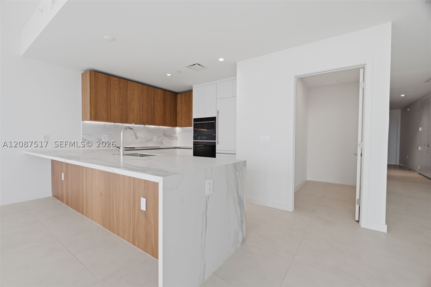 1400 BISCAYNE BLVD #4604C, Miami FL 33132