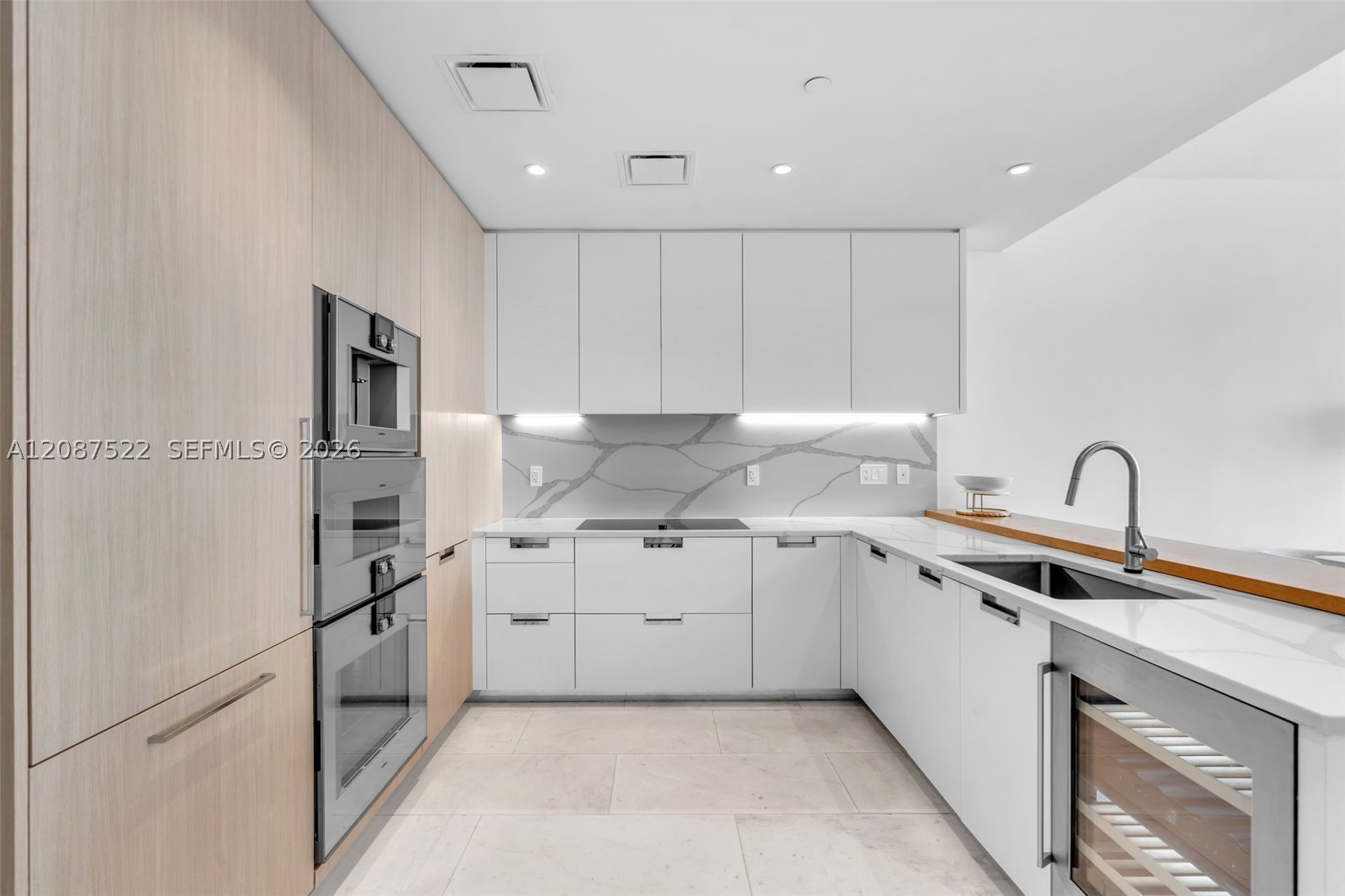 15701 Collins Ave #1703, Sunny Isles Beach FL 33160
