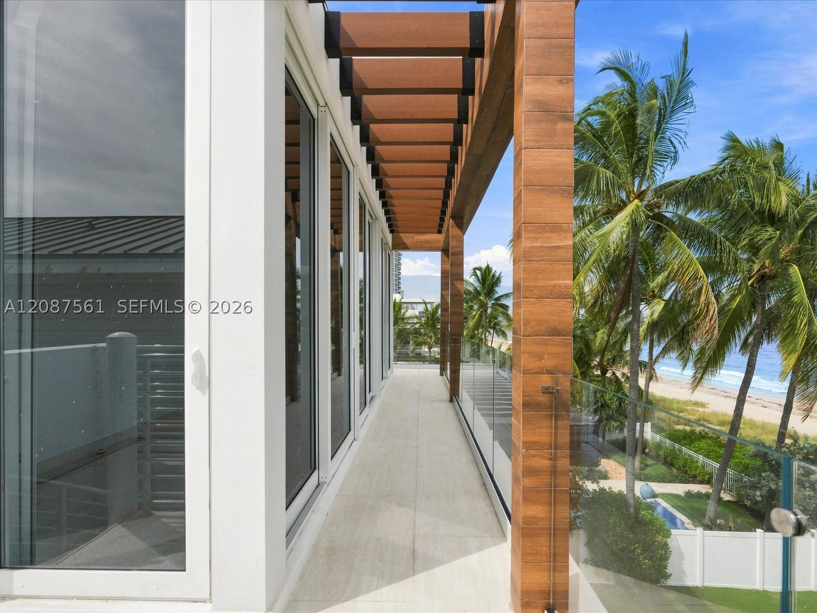 3036 N Atlantic Blvd, Fort Lauderdale FL 33308