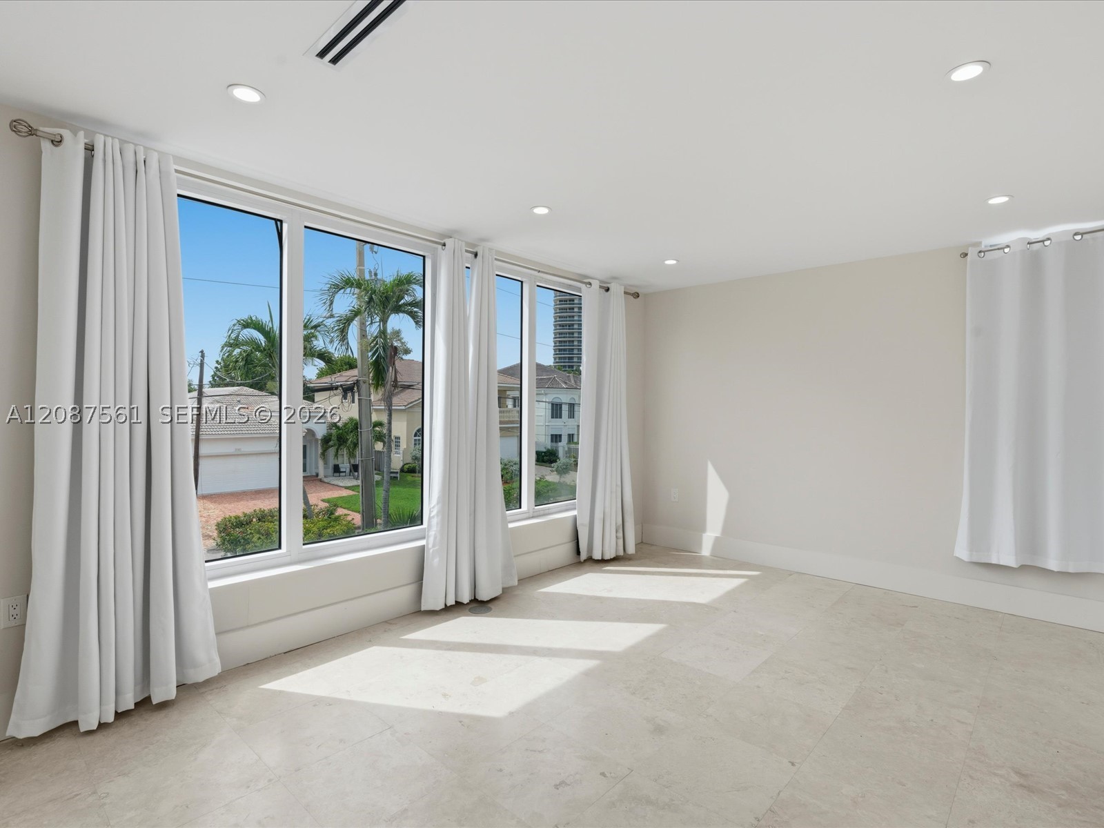 3036 N Atlantic Blvd, Fort Lauderdale FL 33308