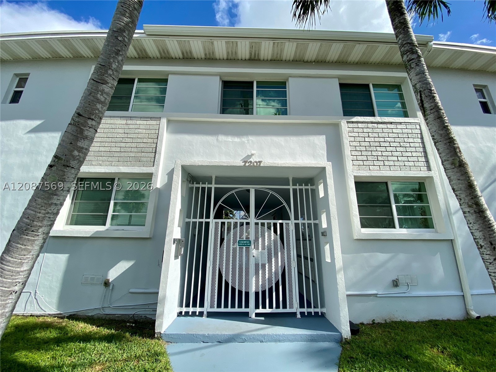 7207 Bay Dr #9, Miami Beach FL 33141