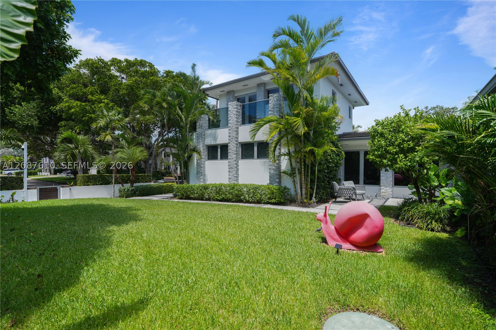 9301 N Bayshore Dr, Miami Shores FL 33138