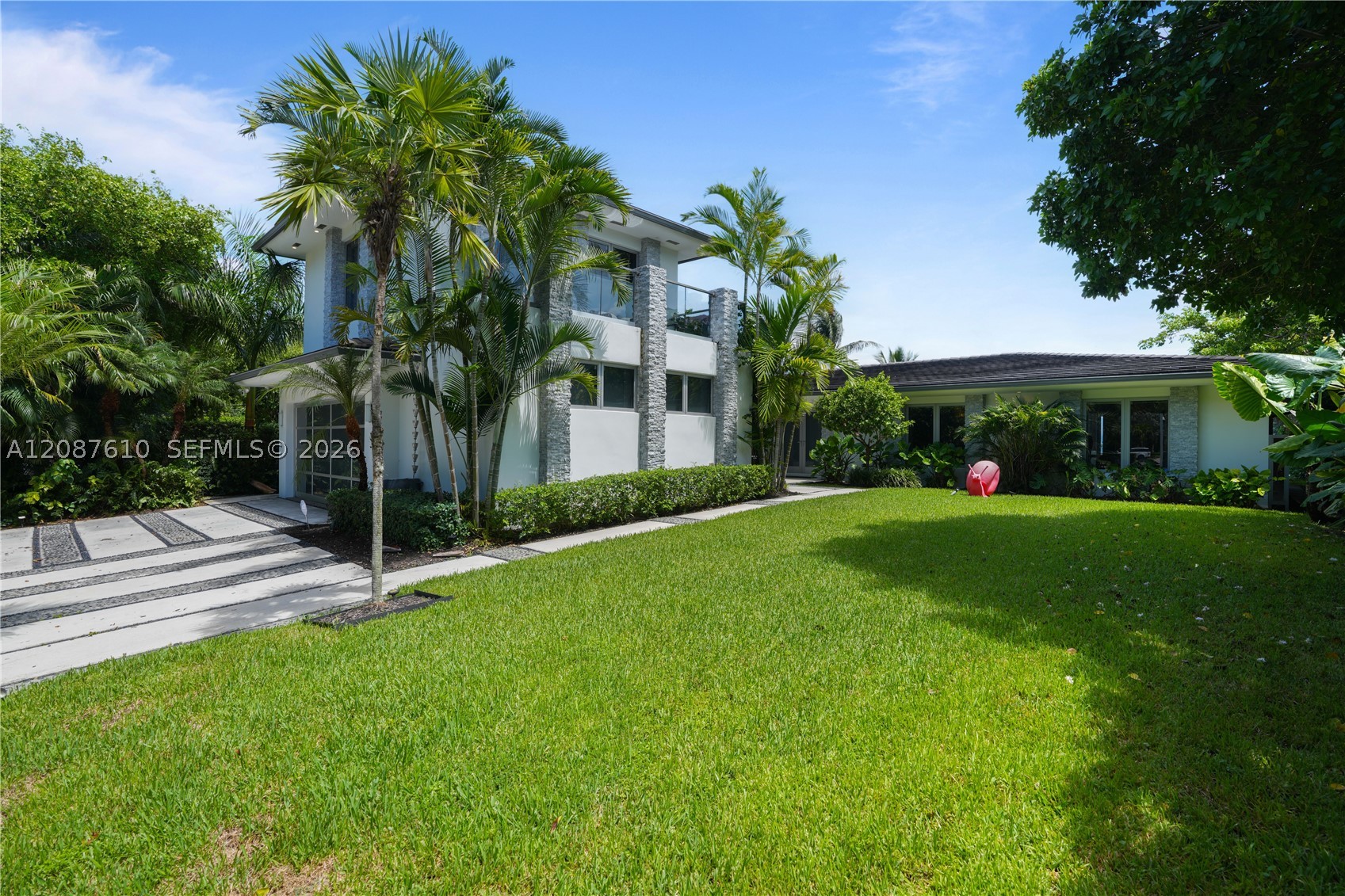 9301 N Bayshore Dr, Miami Shores FL 33138