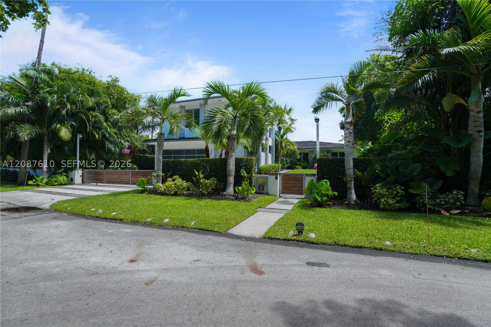 9301 N Bayshore Dr, Miami Shores FL 33138