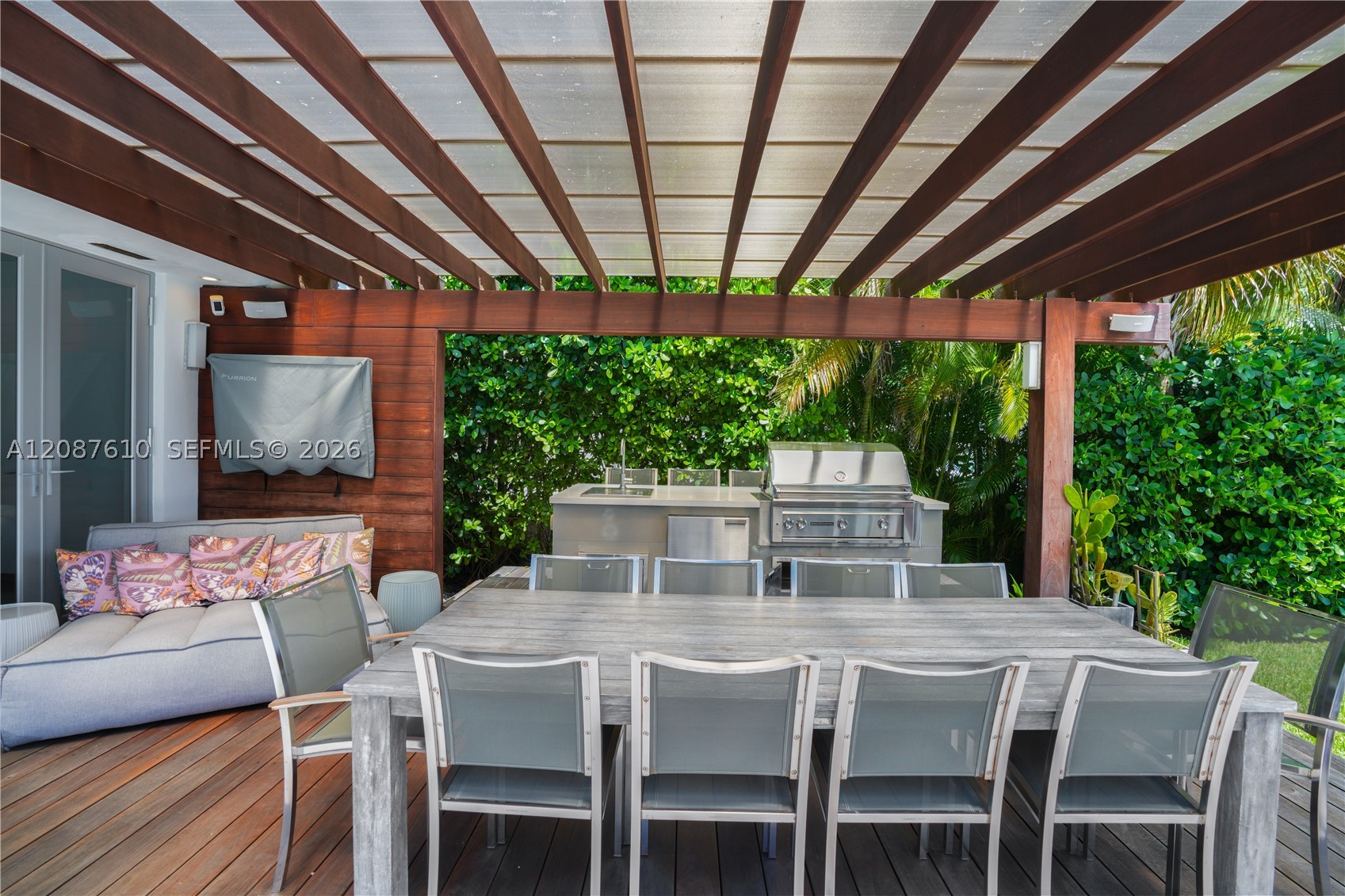 9301 N Bayshore Dr, Miami Shores FL 33138