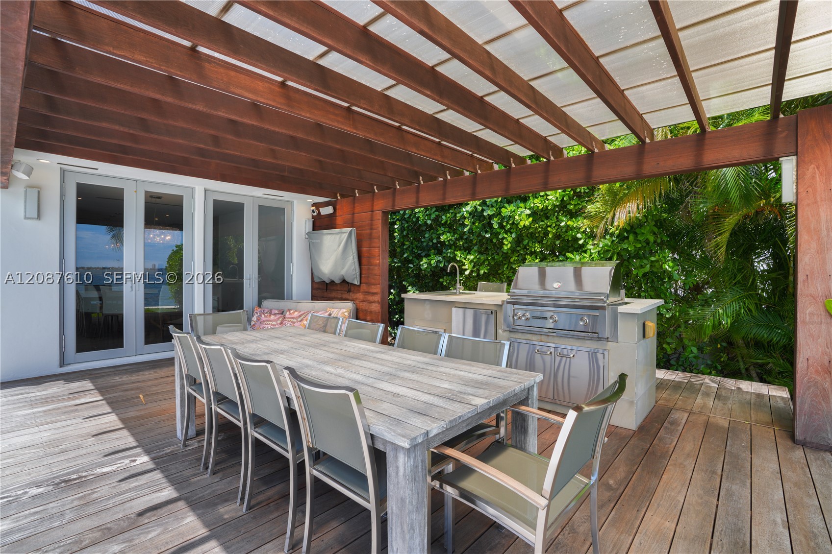 9301 N Bayshore Dr, Miami Shores FL 33138