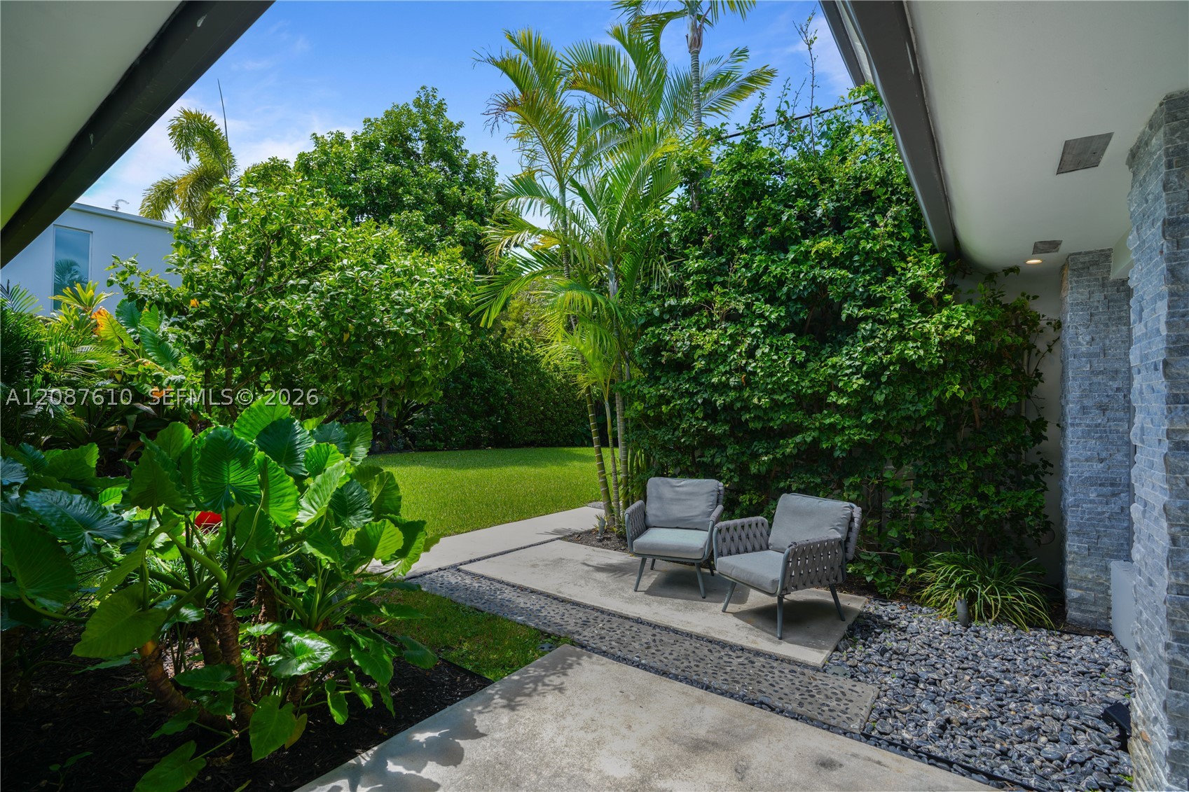9301 N Bayshore Dr, Miami Shores FL 33138