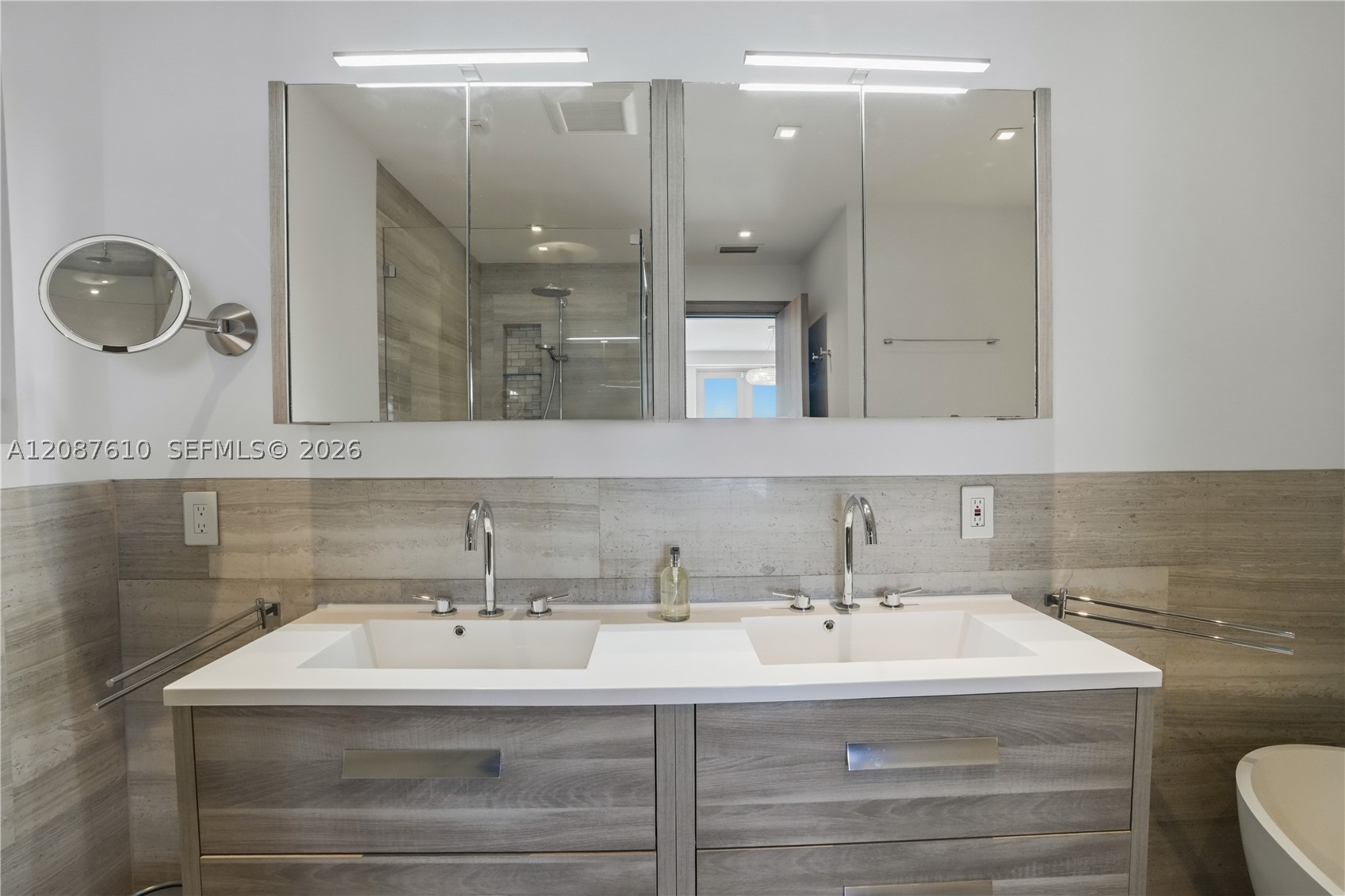 9301 N Bayshore Dr, Miami Shores FL 33138