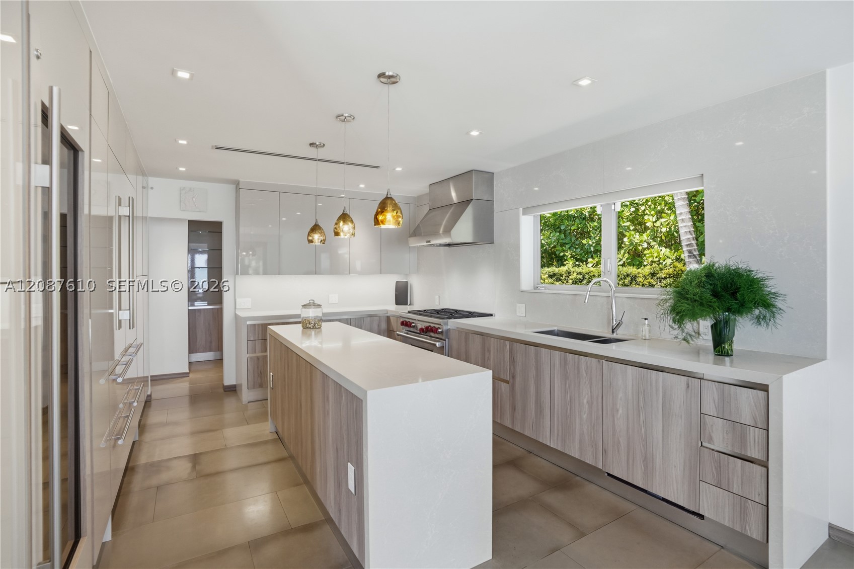 9301 N Bayshore Dr, Miami Shores FL 33138