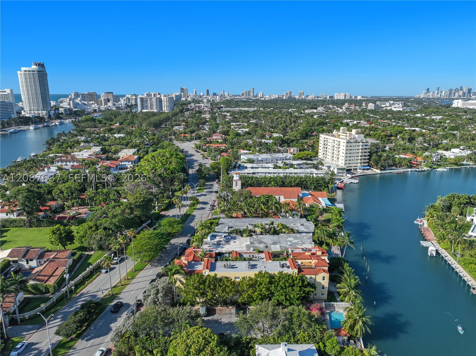 4812 Pine Tree Dr #209, Miami Beach FL 33140