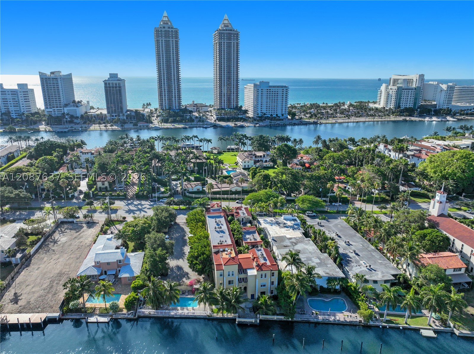 4812 Pine Tree Dr #209, Miami Beach FL 33140