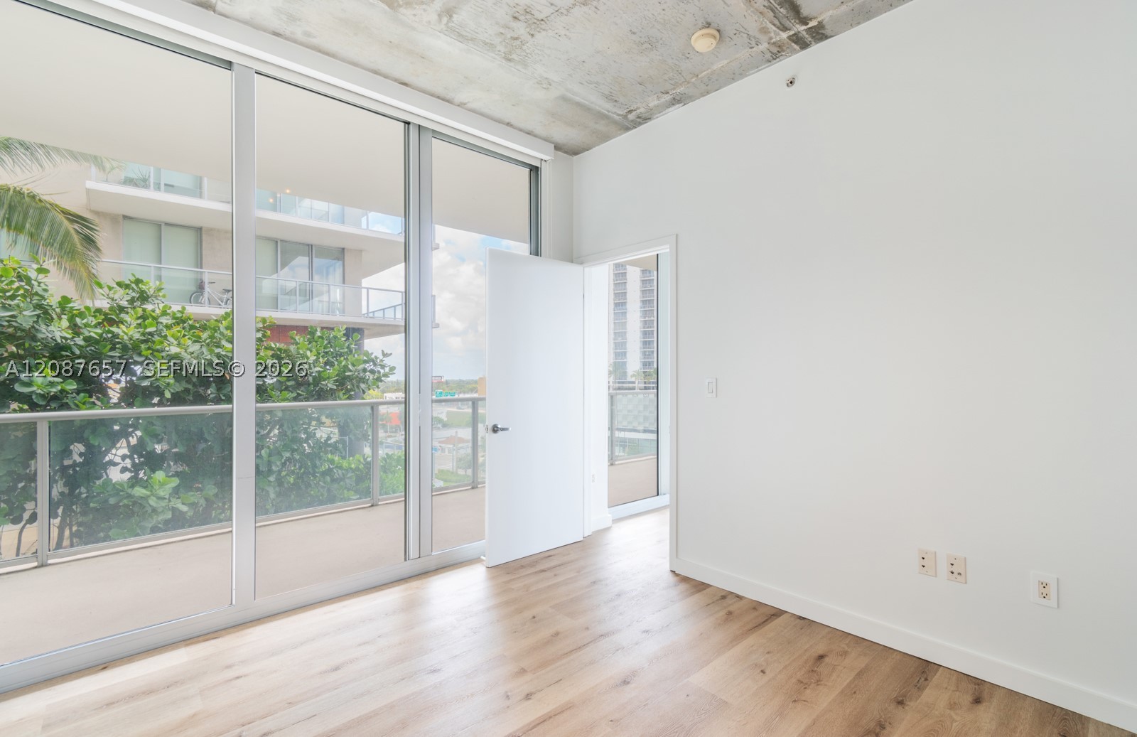 3470 E Coast Ave #H804, Miami FL 33137