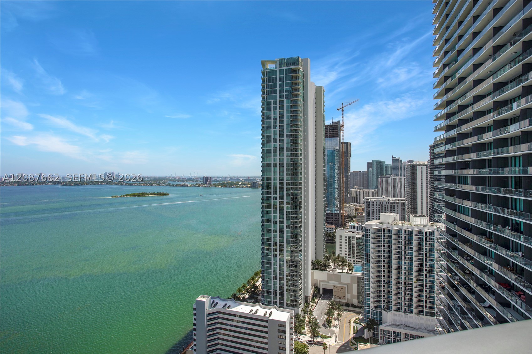 650 NE 32nd St #2802, Miami FL 33137