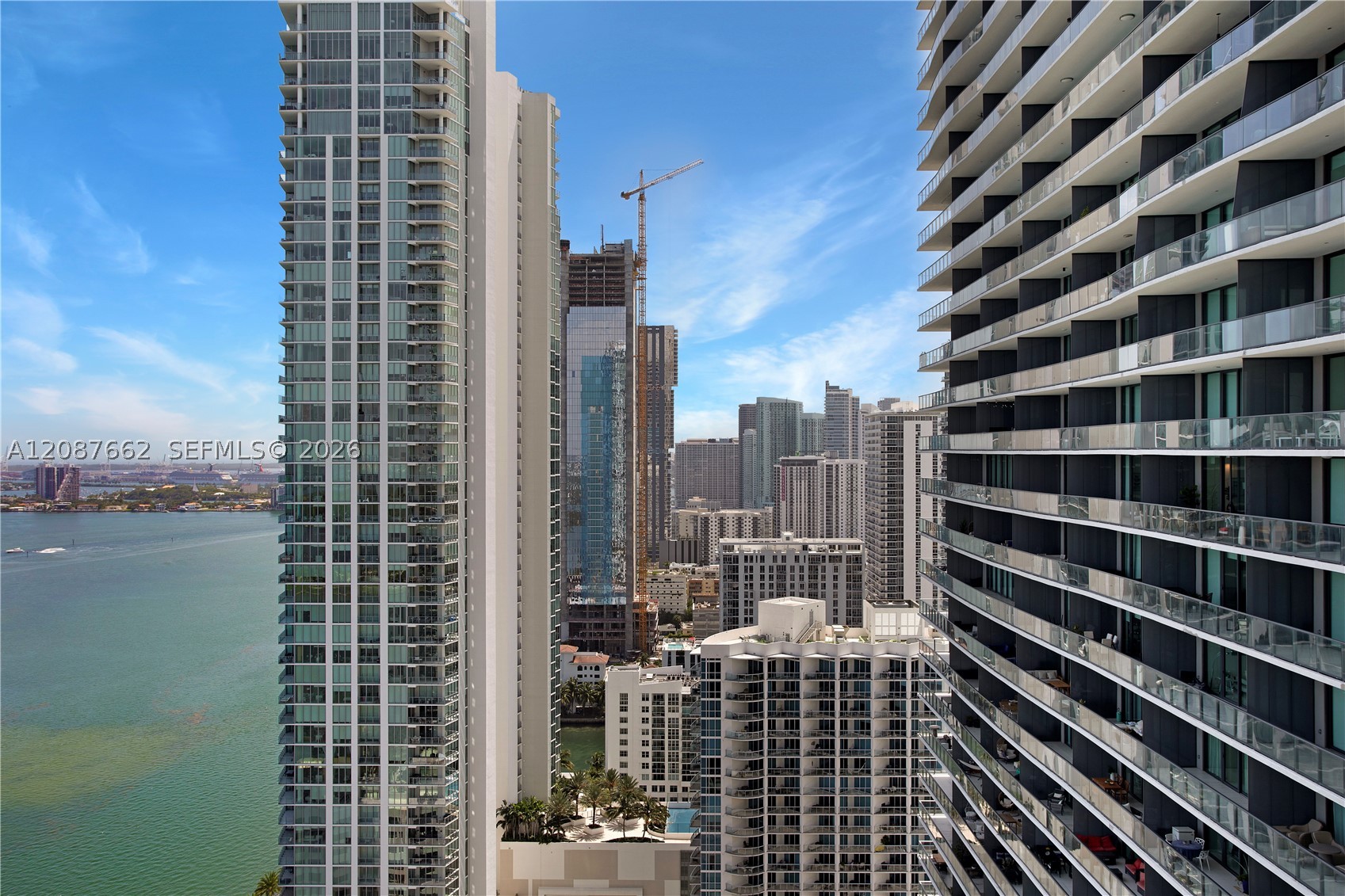 650 NE 32nd St #2802, Miami FL 33137