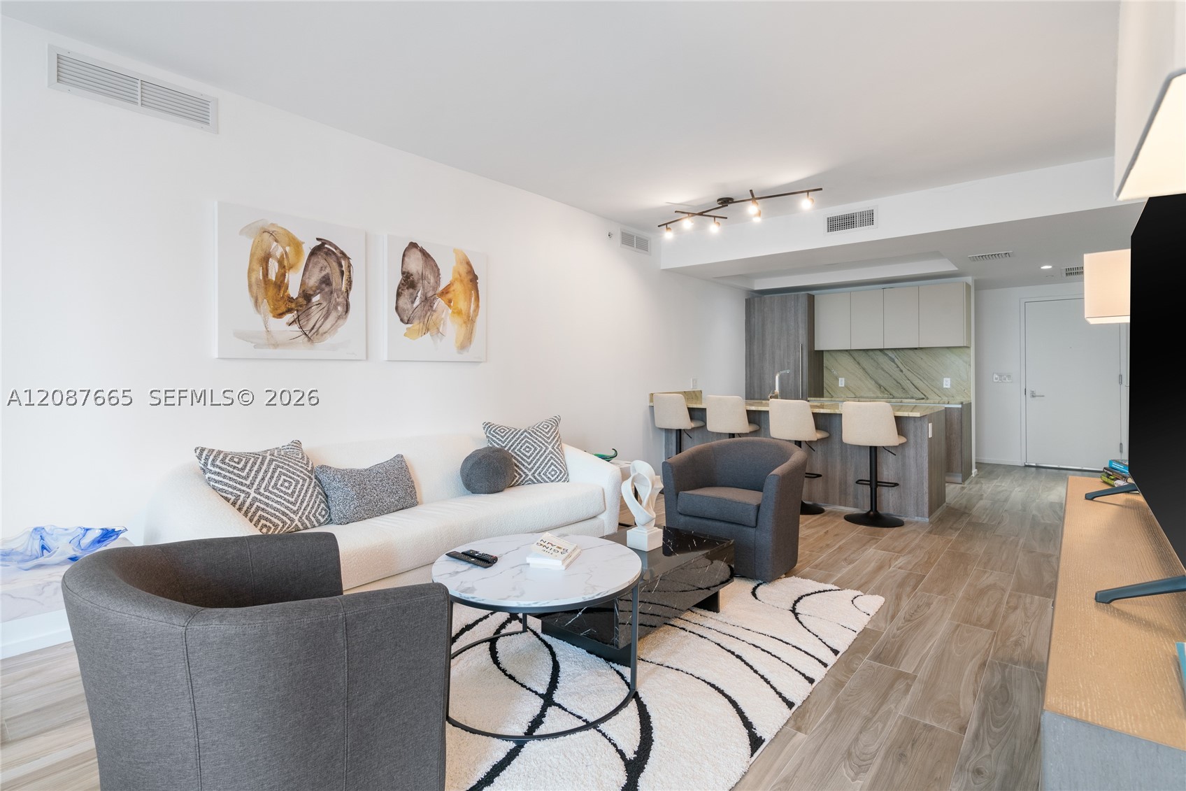 801 S Miami Ave #1002, Miami FL 33130