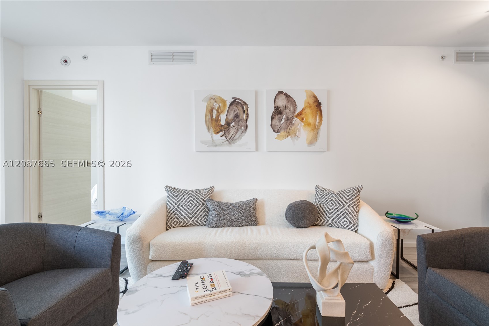 801 S Miami Ave #1002, Miami FL 33130