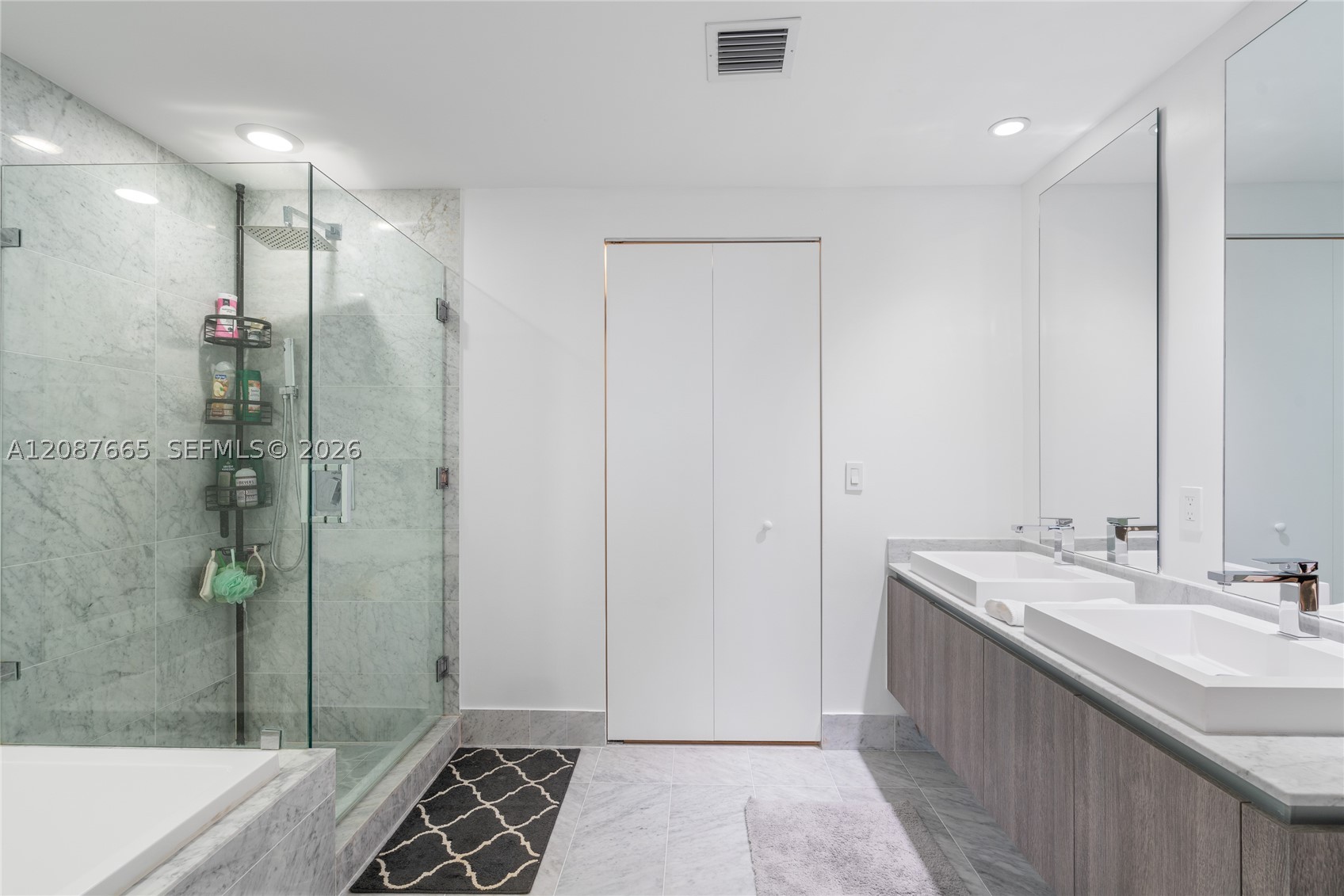 801 S Miami Ave #1002, Miami FL 33130