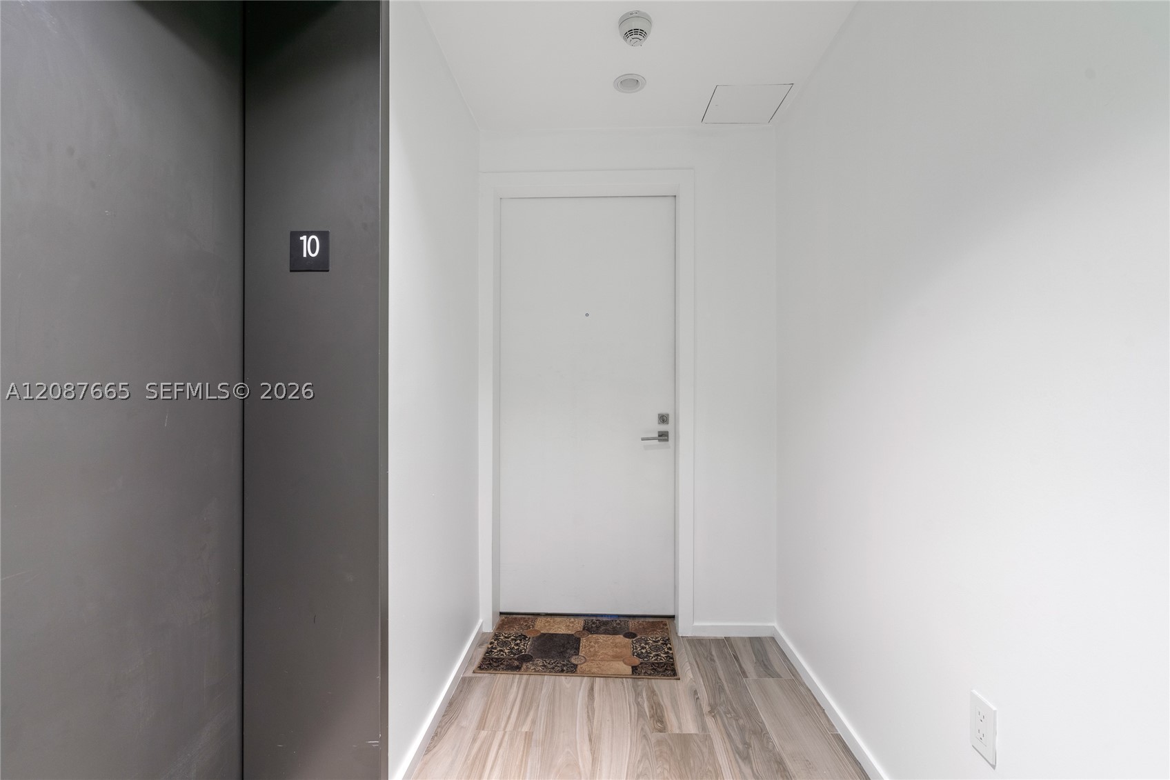 801 S Miami Ave #1002, Miami FL 33130