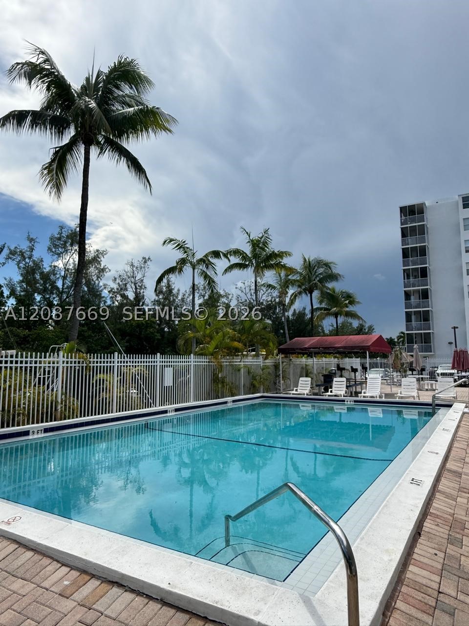 3660 NE 166th St #212, North Miami Beach FL 33160
