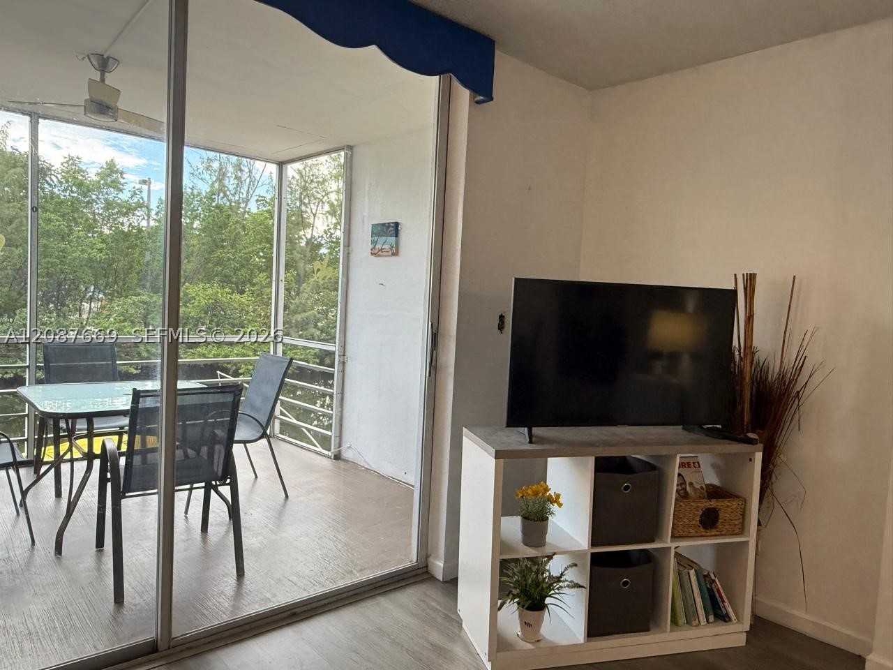 3660 NE 166th St #212, North Miami Beach FL 33160