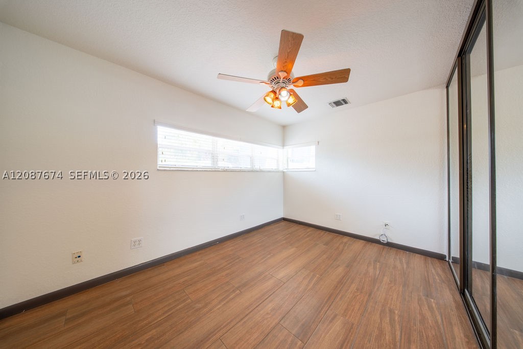 919 S Lakeside Pl, Lantana FL 33462