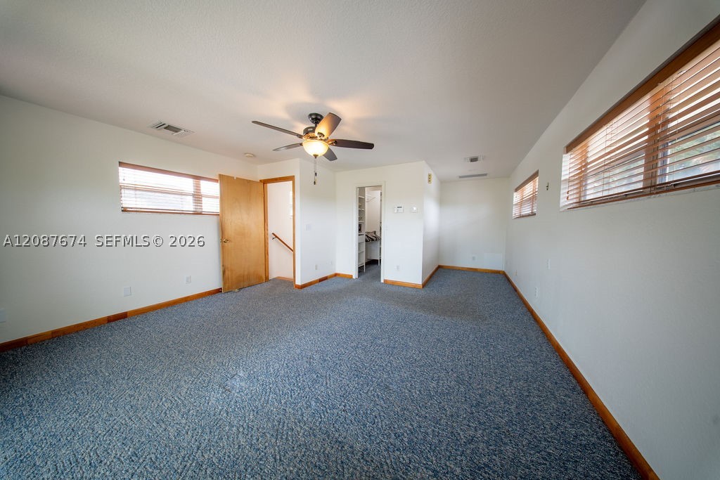919 S Lakeside Pl, Lantana FL 33462