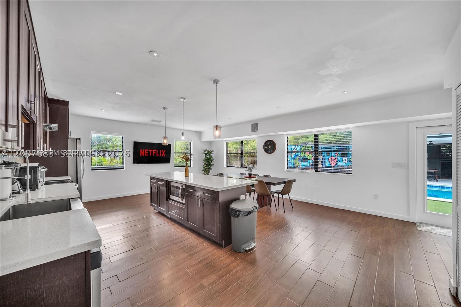 710 NE 141st St, North Miami FL 33161