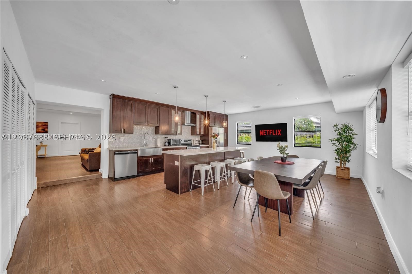 710 NE 141st St, North Miami FL 33161